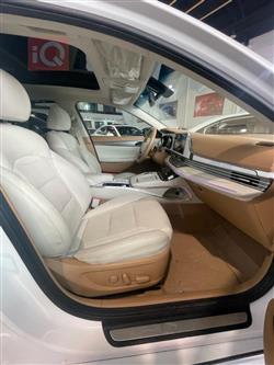 هيونداي أزيرا